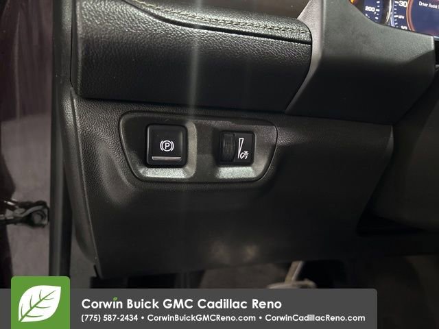 Used 2017 GMC Acadia Denali w/ Technology Package FWD image 32