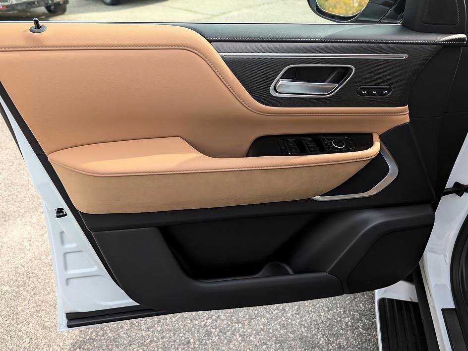 New 2026 INFINITI QX80 Luxe AWD/4WD image 9