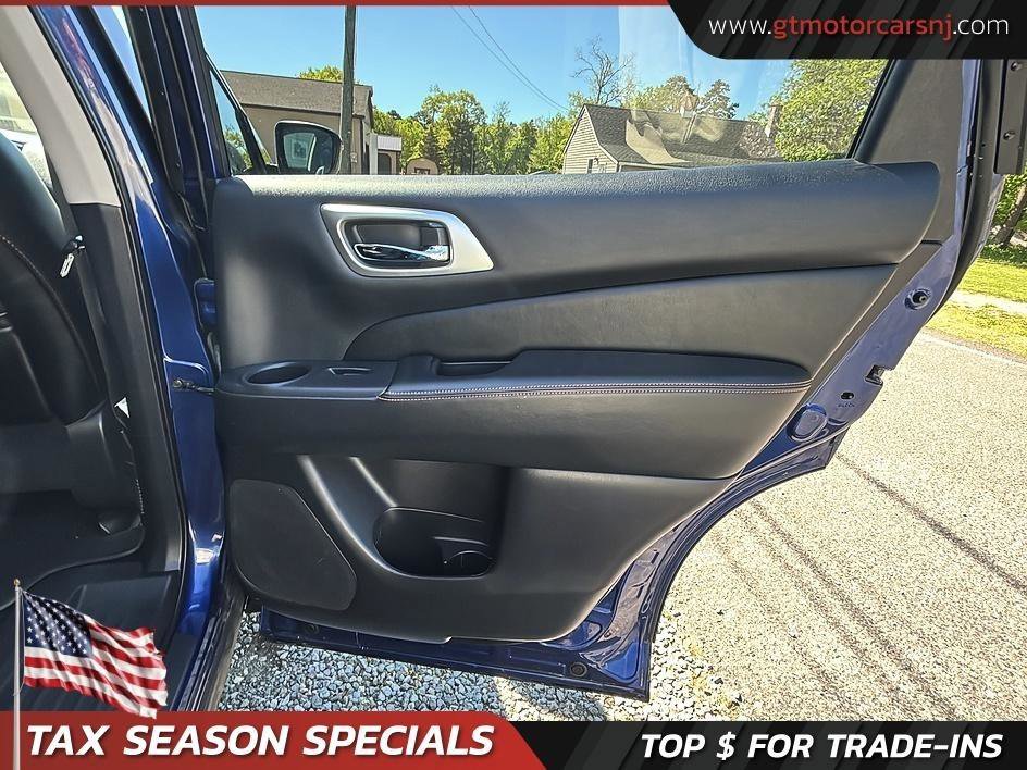 Used 2019 Nissan Pathfinder SL AWD/4WD image 37