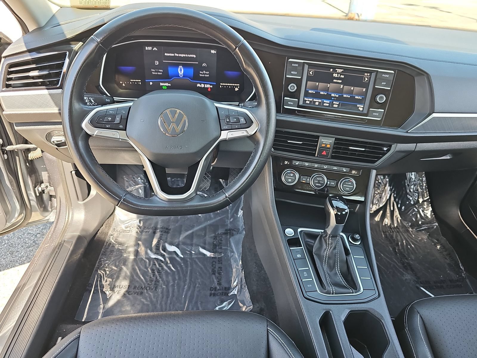 Used 2022 Volkswagen Jetta SE FWD image 15