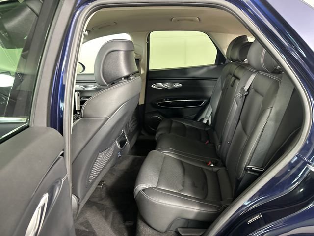 Used 2025 Genesis GV70 2.5T image 25