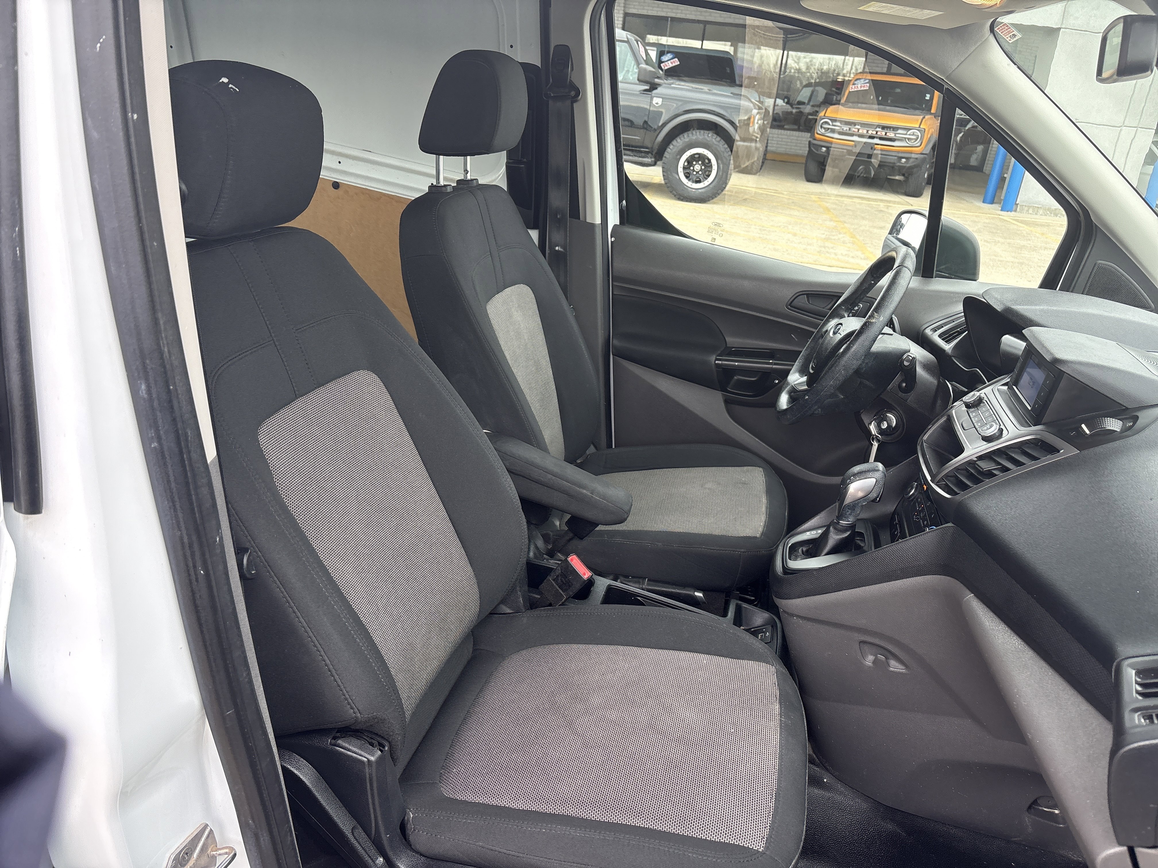 Used 2020 Ford Transit Connect XL image 8