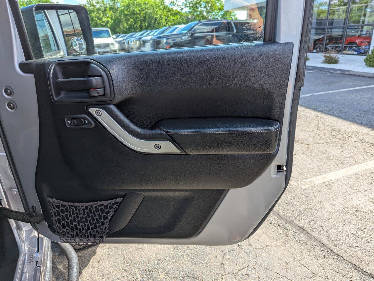 Used 2017 Jeep Wrangler Rubicon AWD/4WD image 32