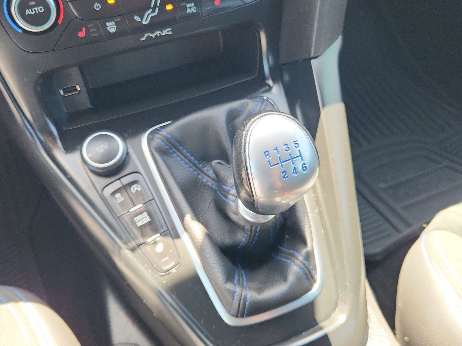 Used 2016 Ford Focus RS AWD/4WD image 29