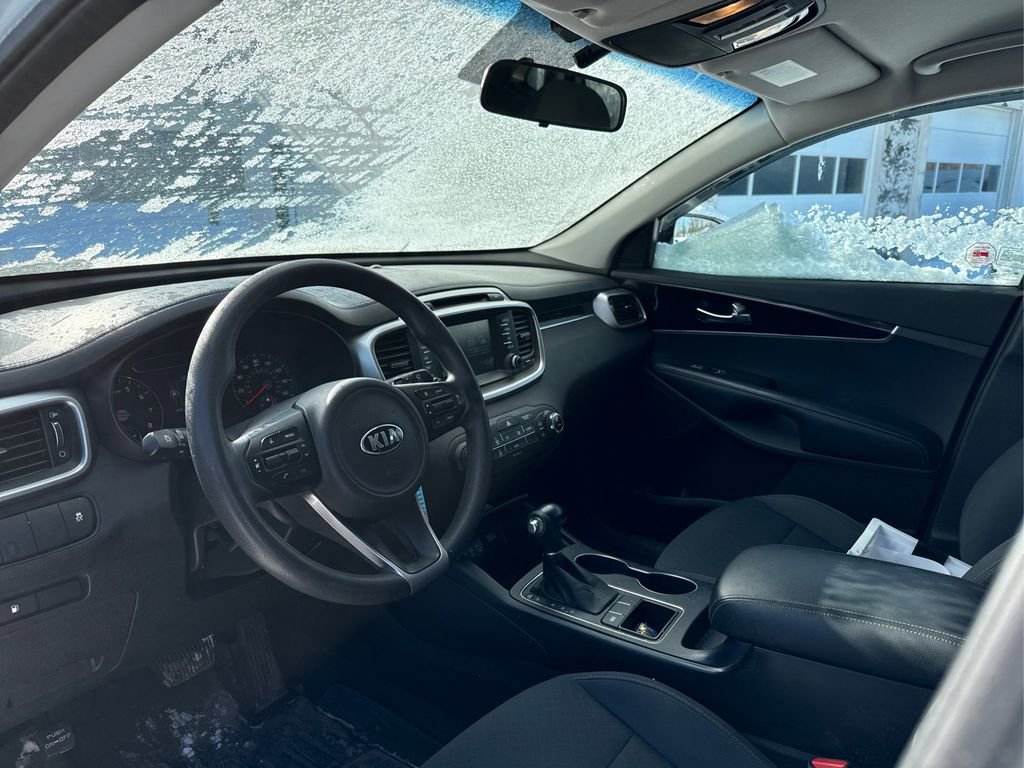 Used 2018 Kia Sorento LX image 27