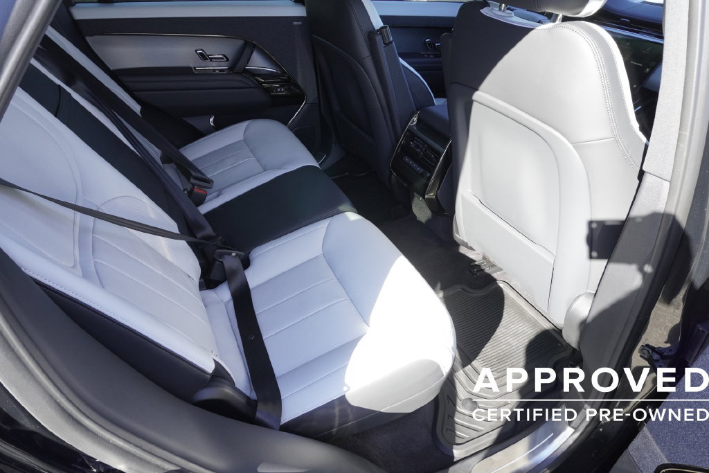 Used 2025 Land Rover Range Rover Sport Dynamic SE AWD/4WD image 26