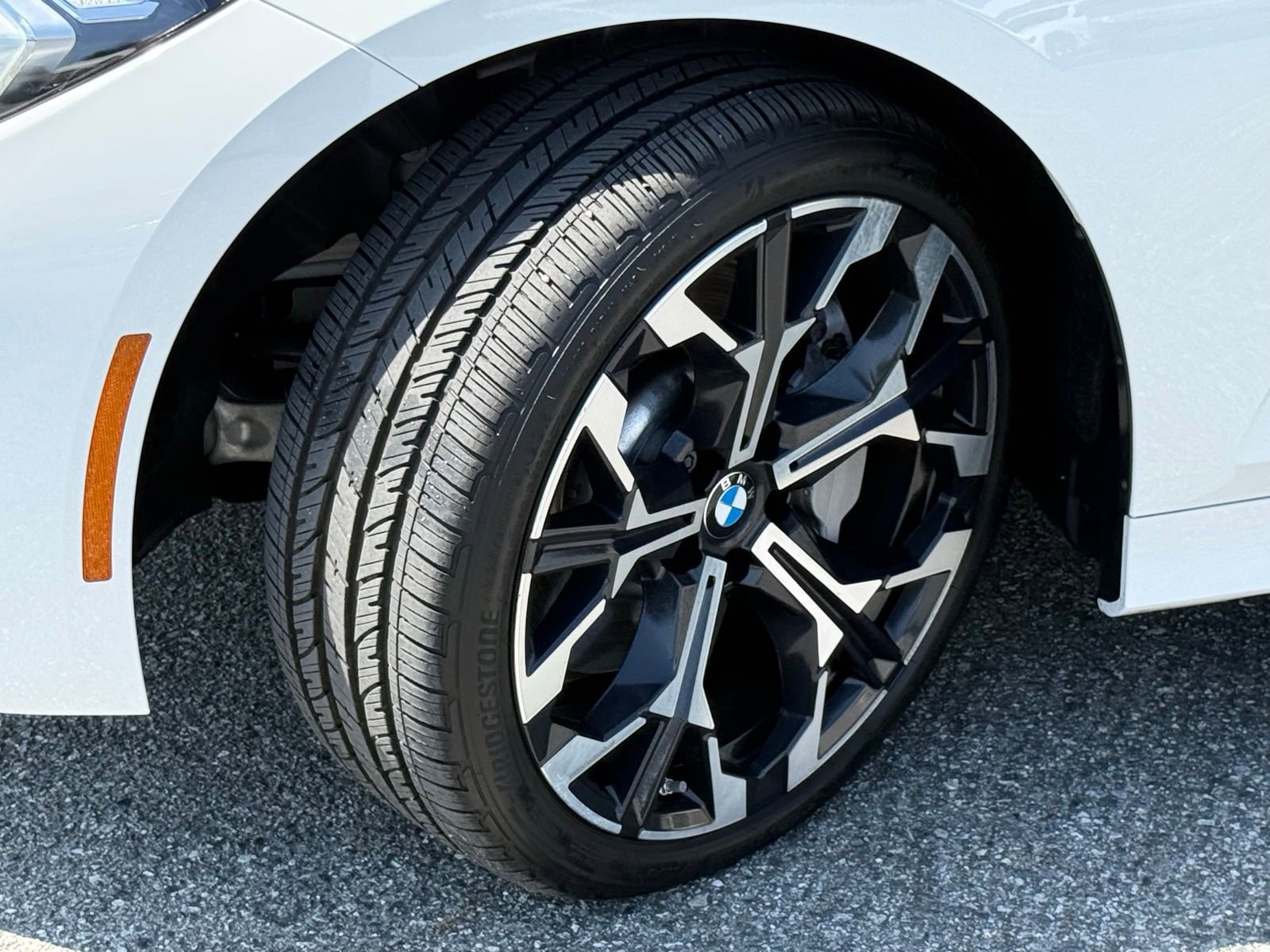 Certified 2025 BMW 330i Sedan RWD image 18