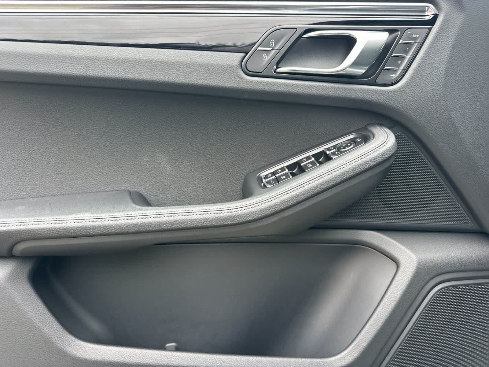 New 2026 Porsche Macan AWD/4WD image 12