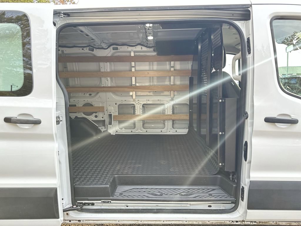 Used 2024 Ford Transit 250 Low Roof w/ Exterior Upgrade Package image 21