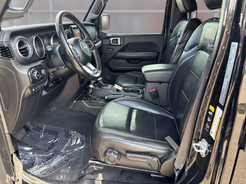Used 2023 Jeep Wrangler Unlimited Sahara w/ Cold Weather Group AWD/4WD image 8