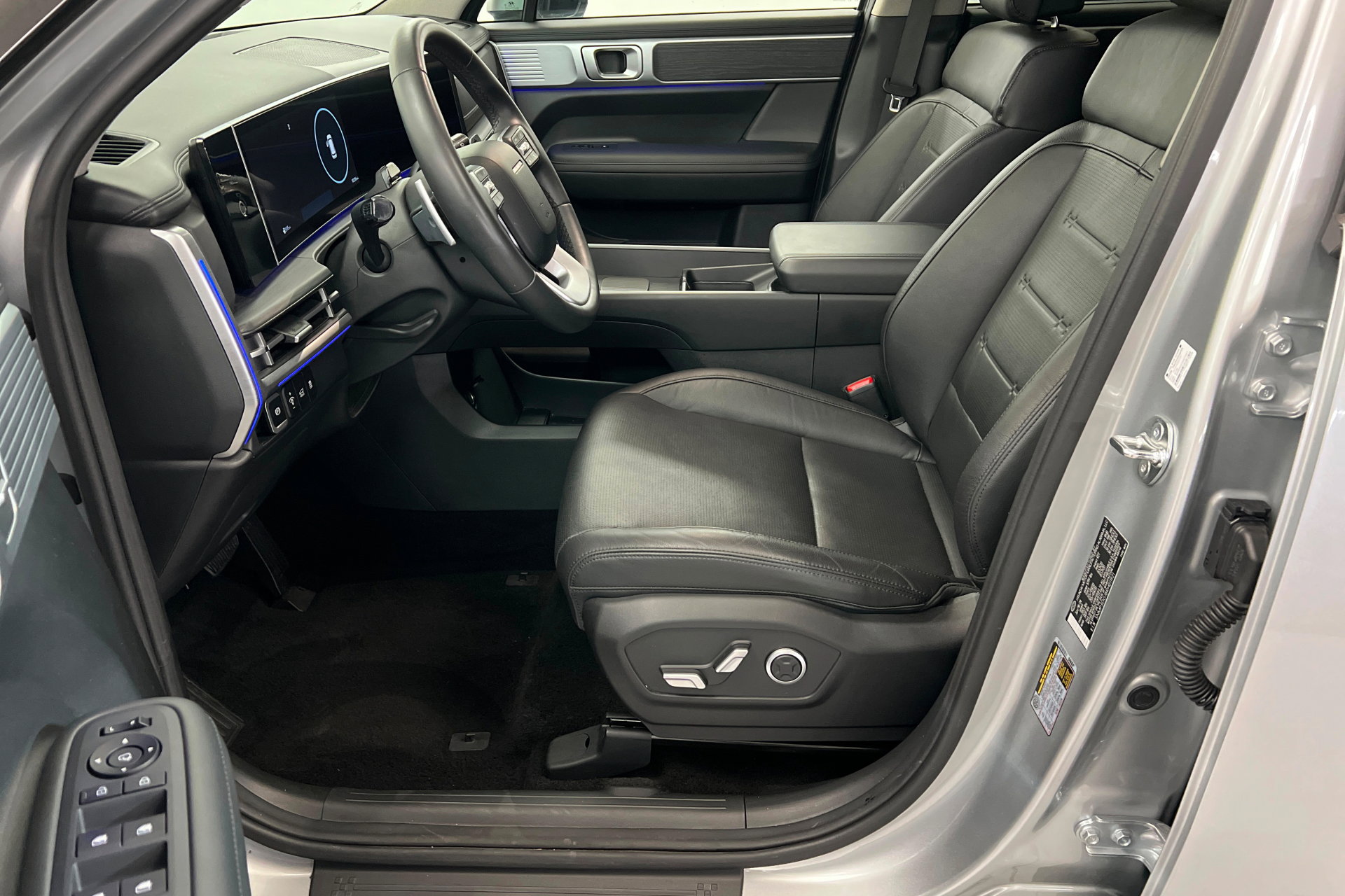 Used 2024 Hyundai Santa Fe Limited image 18