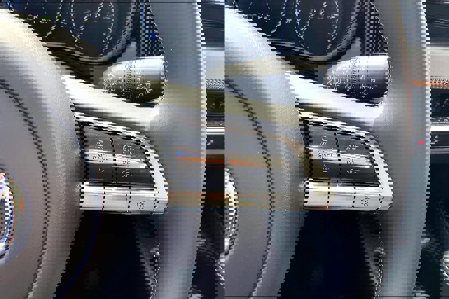 Certified 2025 MAZDA CX-50 AWD 2.5 Hybrid w/ Premium Pkg image 25