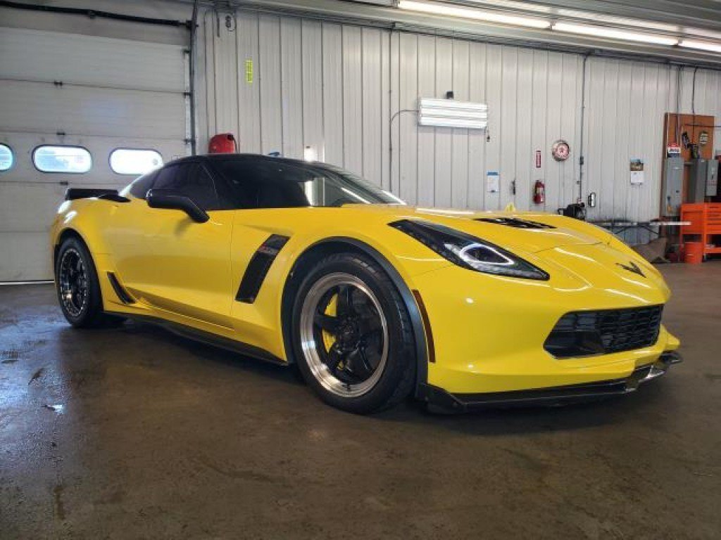 Used 2016 Chevrolet Corvette Z06 RWD image 2