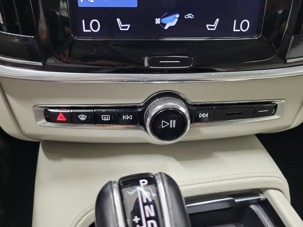 Used 2017 Volvo S90 T6 Momentum w/ Vision Package AWD/4WD image 33