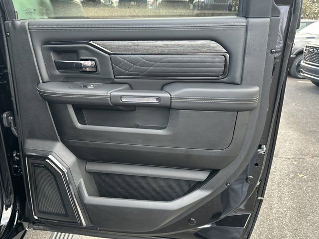 New 2025 RAM 2500 Limited image 19