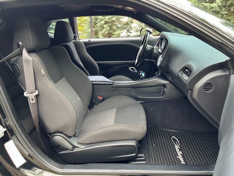 Used 2022 Dodge Challenger R/T RWD image 36