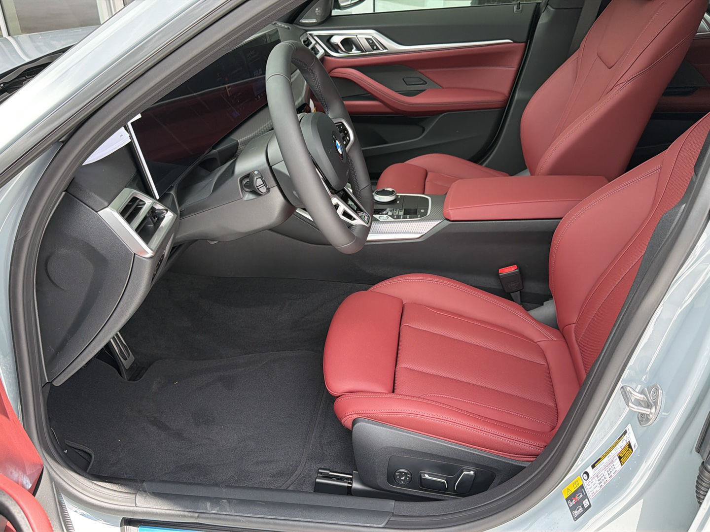 New 2026 BMW i4 eDrive40 w/ M Sport Package RWD image 10
