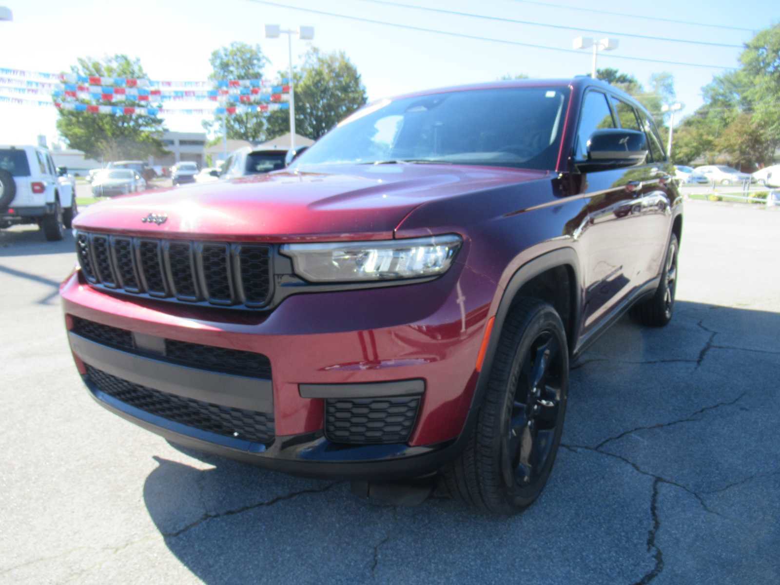 Used 2023 Jeep Grand Cherokee L Laredo