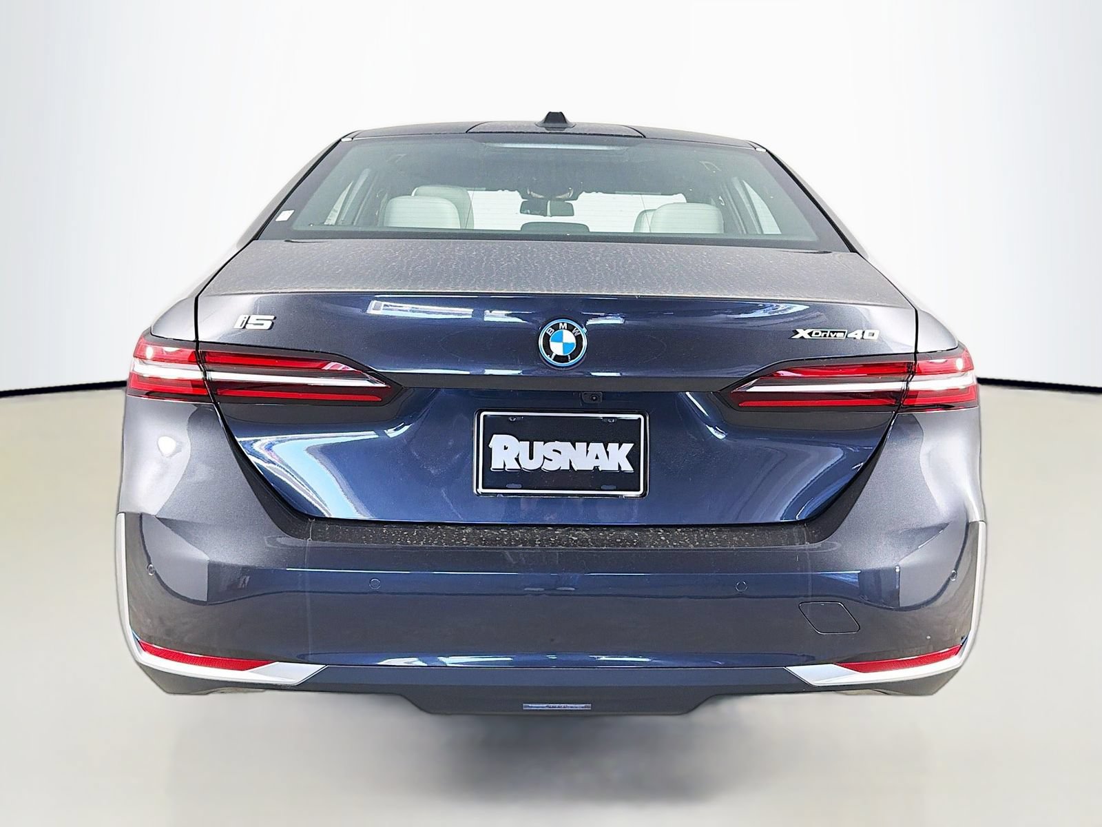 Used 2026 BMW i5 eDrive40 AWD/4WD image 6