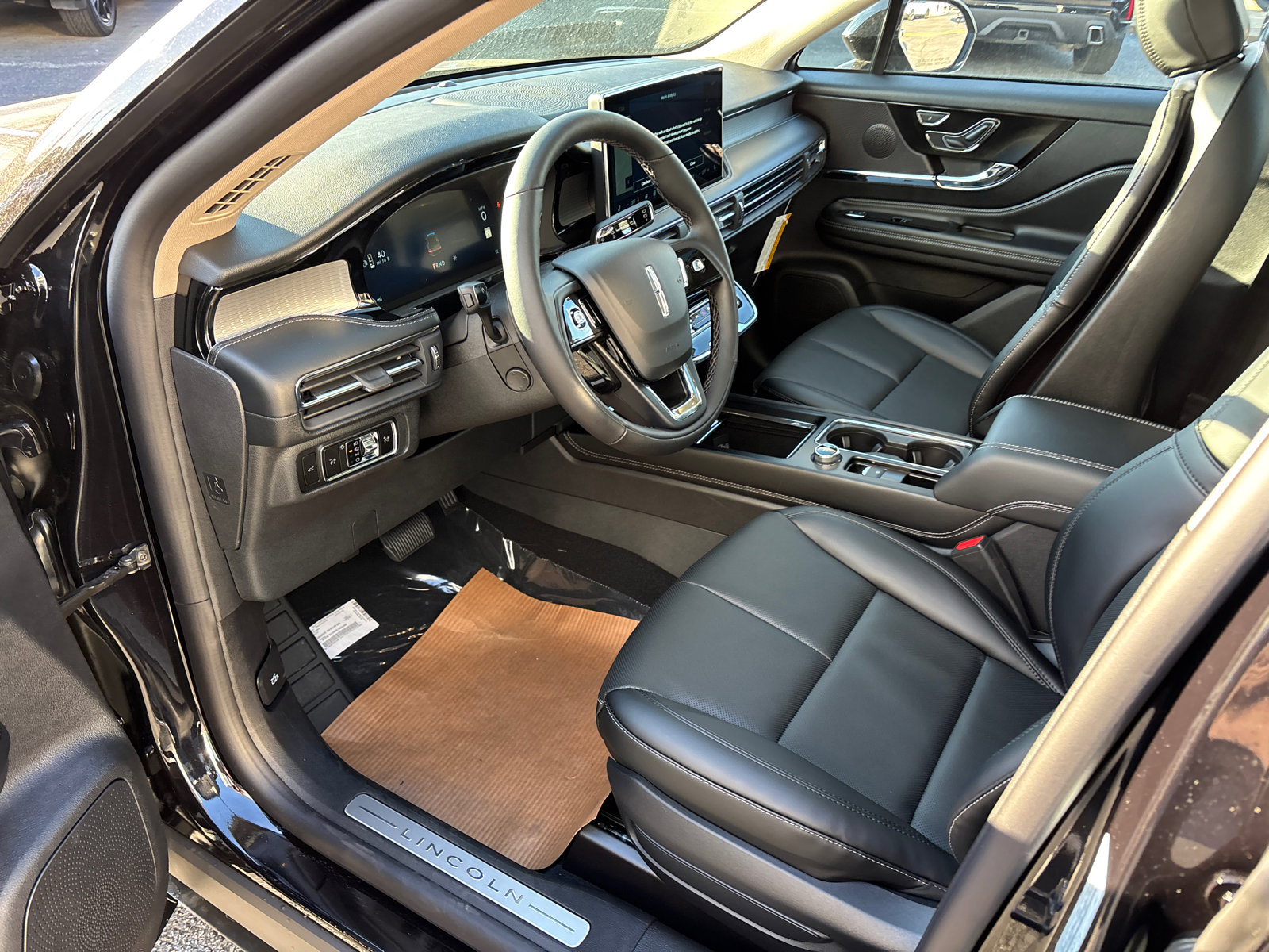 New 2026 Lincoln Corsair Premiere image 25