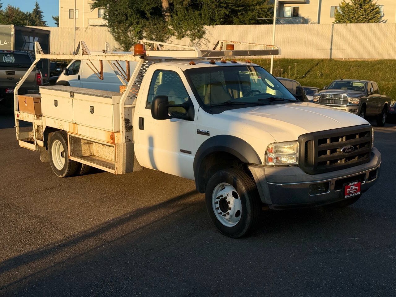 Used 2006 Ford F450 XL RWD image 3