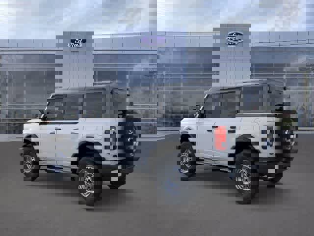 New 2025 Ford Bronco 4-Door image 4