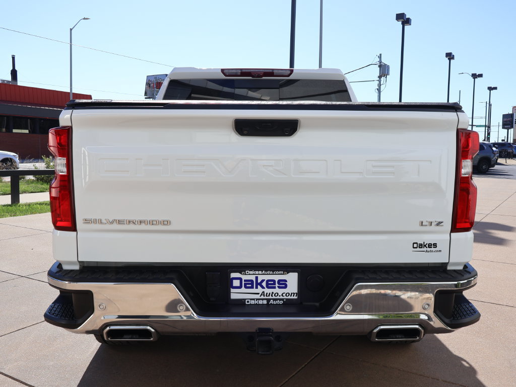 Certified 2023 Chevrolet Silverado 1500 LTZ w/ LTZ Premium Package AWD/4WD image 5