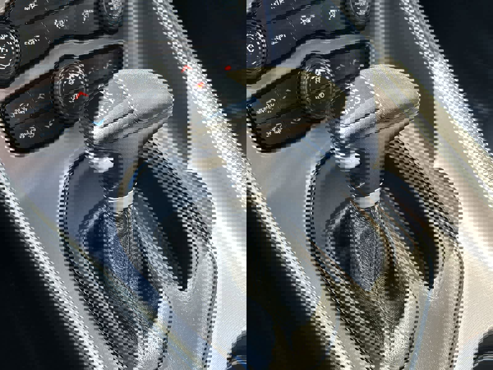 Used 2019 Dodge Challenger SXT w/ Plus Package image 24