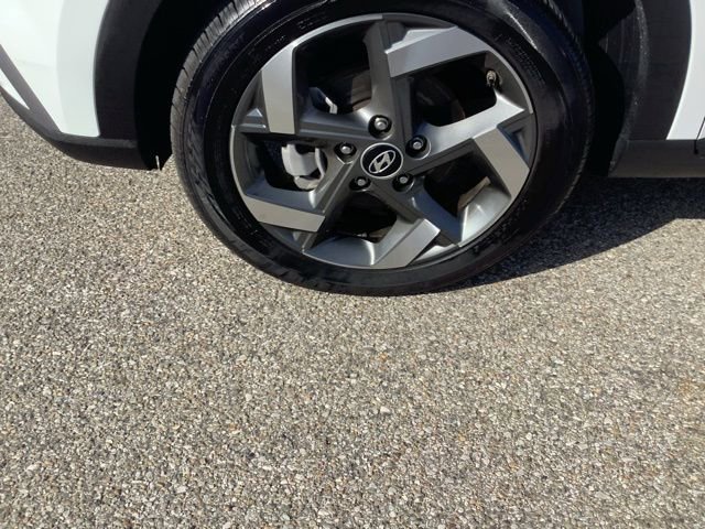 Certified 2025 Hyundai Venue Limited image 63