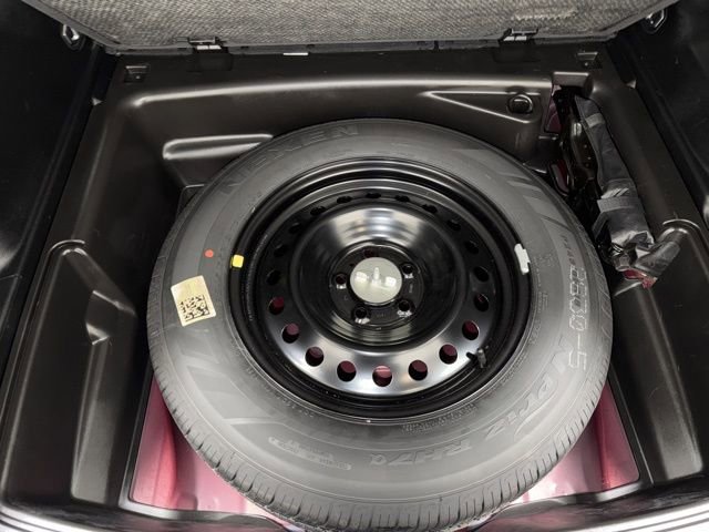 Used 2023 Jeep Grand Cherokee Altitude image 37