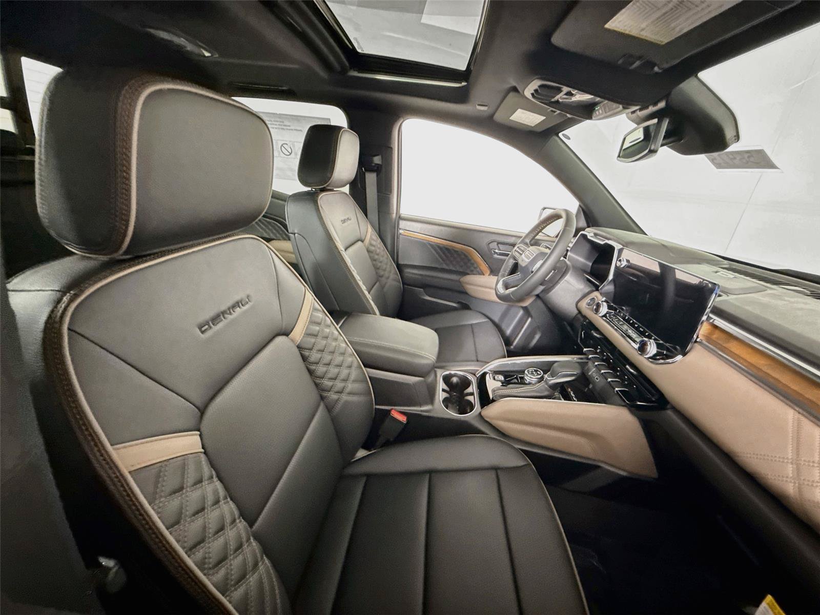 New 2026 GMC Canyon Denali AWD/4WD image 20