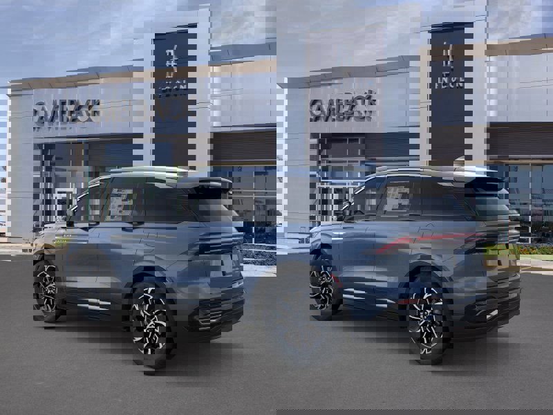 New 2026 Lincoln Nautilus Premier image 26