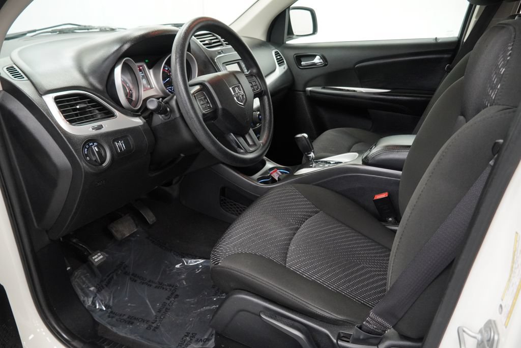 Used 2019 Dodge Journey SE FWD image 11