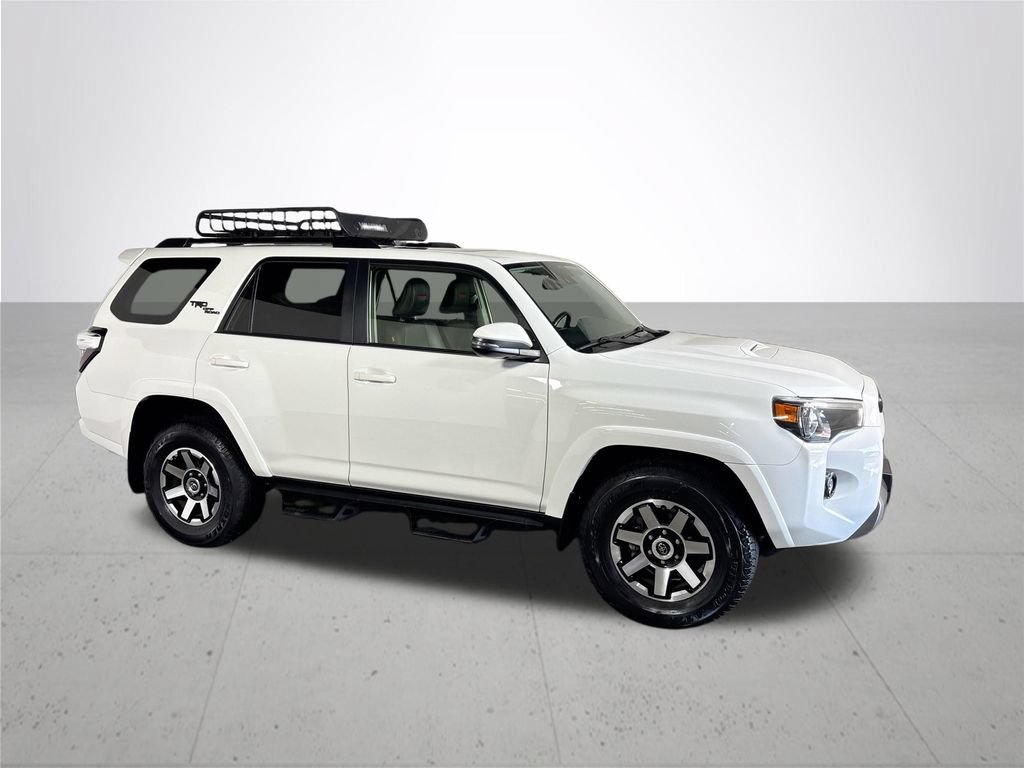 Used 2023 Toyota 4Runner TRD Off-Road Premium w/ Moonroof Package AWD/4WD image 4