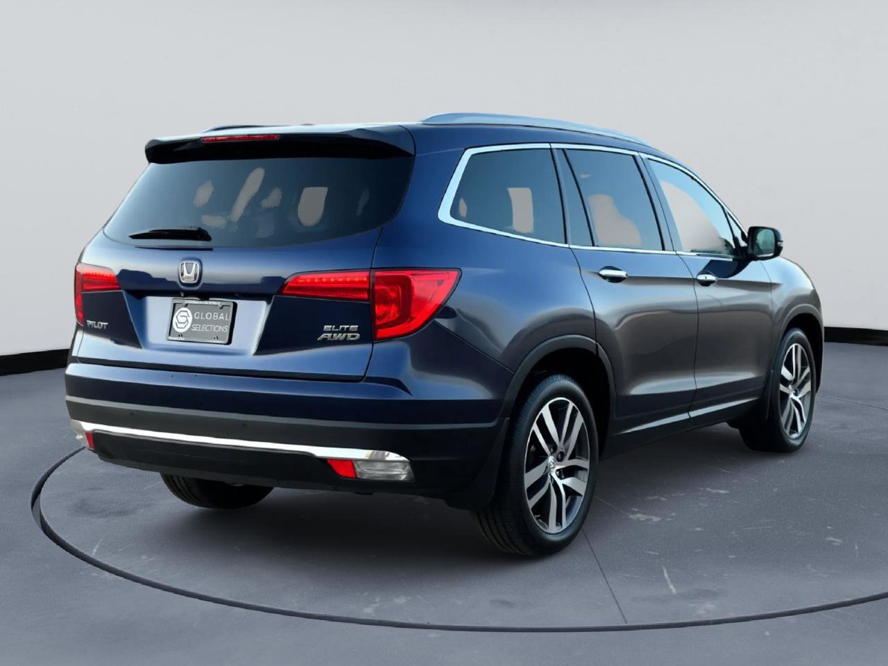 Used 2017 Honda Pilot Elite image 7