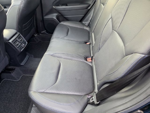 Used 2025 Subaru Forester Limited AWD/4WD image 16