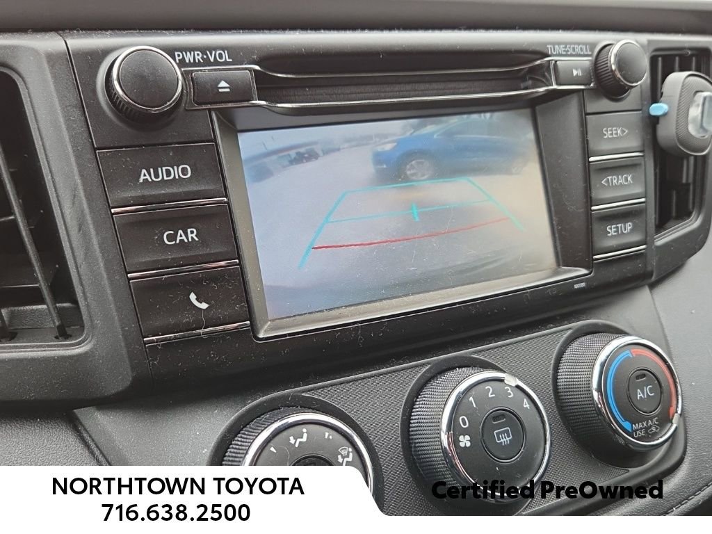 Used 2018 Toyota RAV4 LE w/ Carpet Mat Package image 21