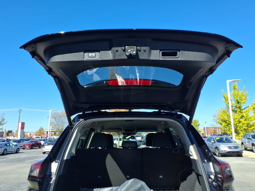 New 2027 Nissan Rogue SV w/ Rock Creek Premium Package AWD/4WD image 10