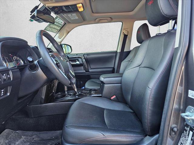 Used 2020 Toyota 4Runner TRD Off-Road Premium w/ Moonroof Package AWD/4WD image 18