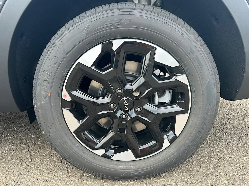 New 2025 Kia Sorento S image 24