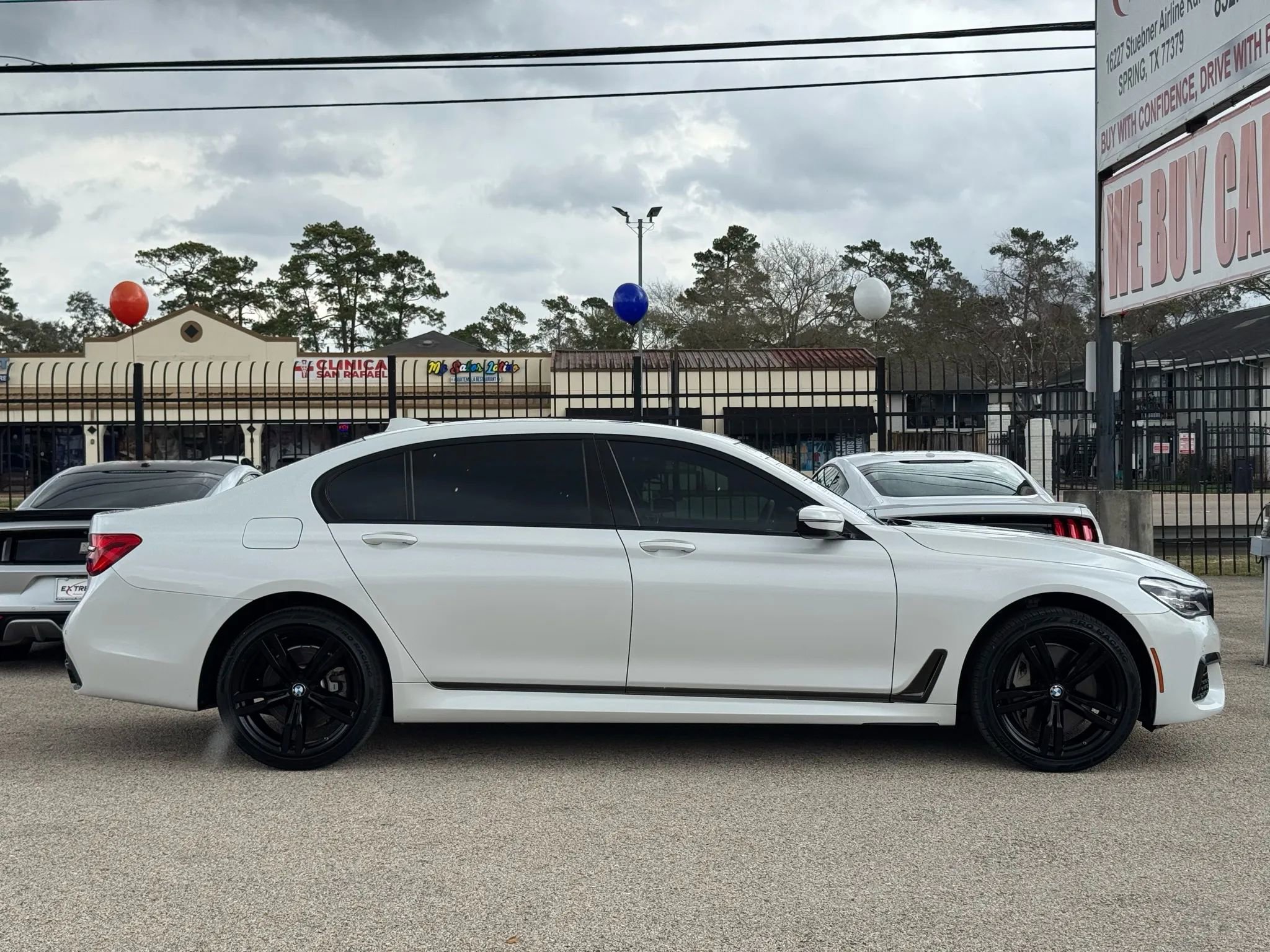Used 2019 BMW 750i w/ Executive Package image 10