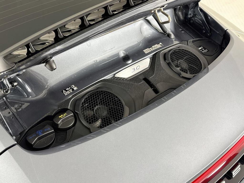 Certified 2025 Porsche 911 Carrera RWD image 29