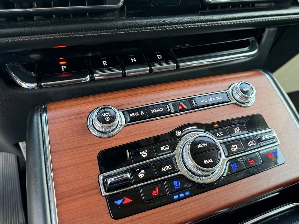Used 2023 Lincoln Aviator Reserve w/ Jet Package image 25