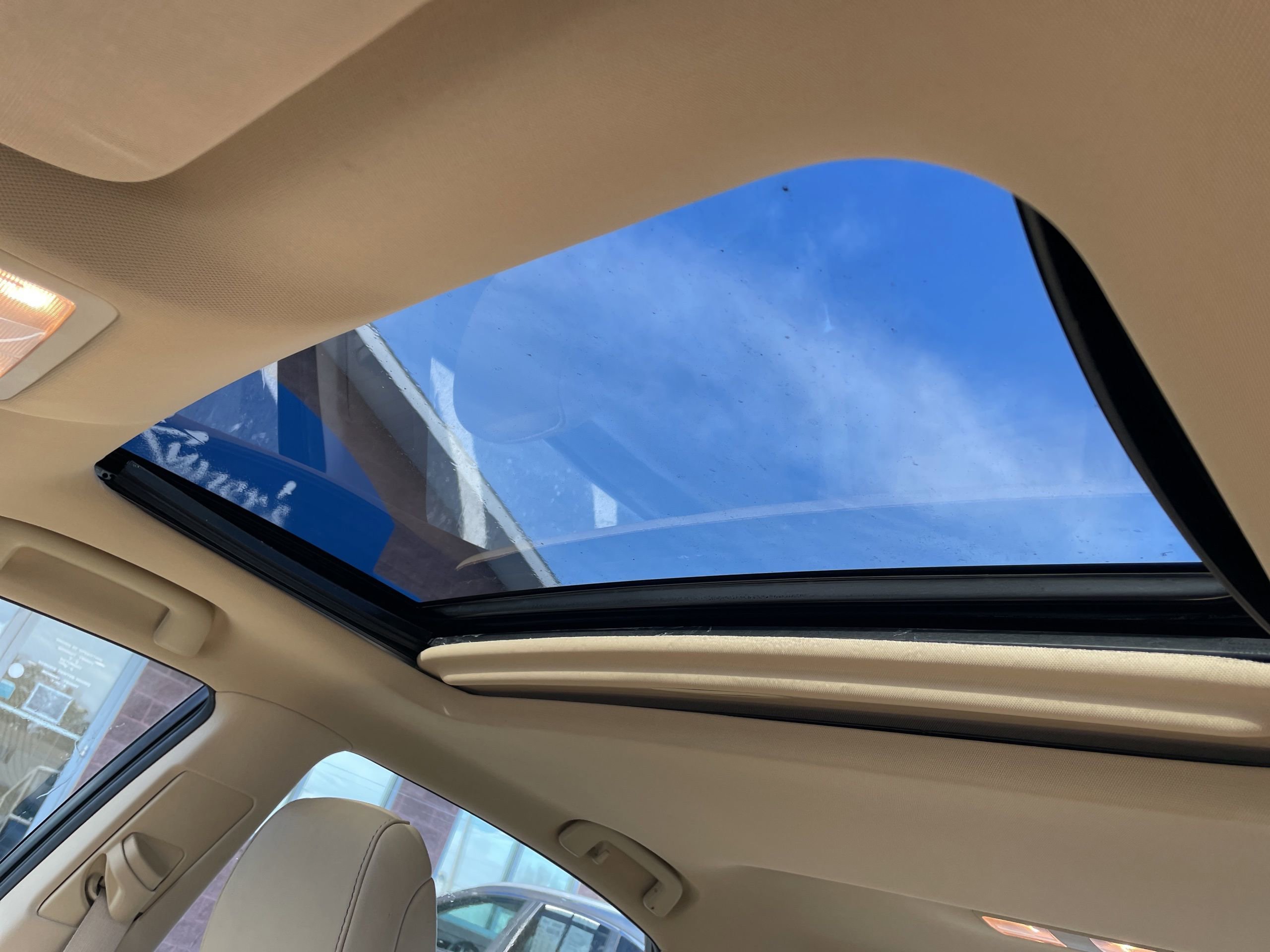 Used 2015 Toyota Avalon Limited image 14