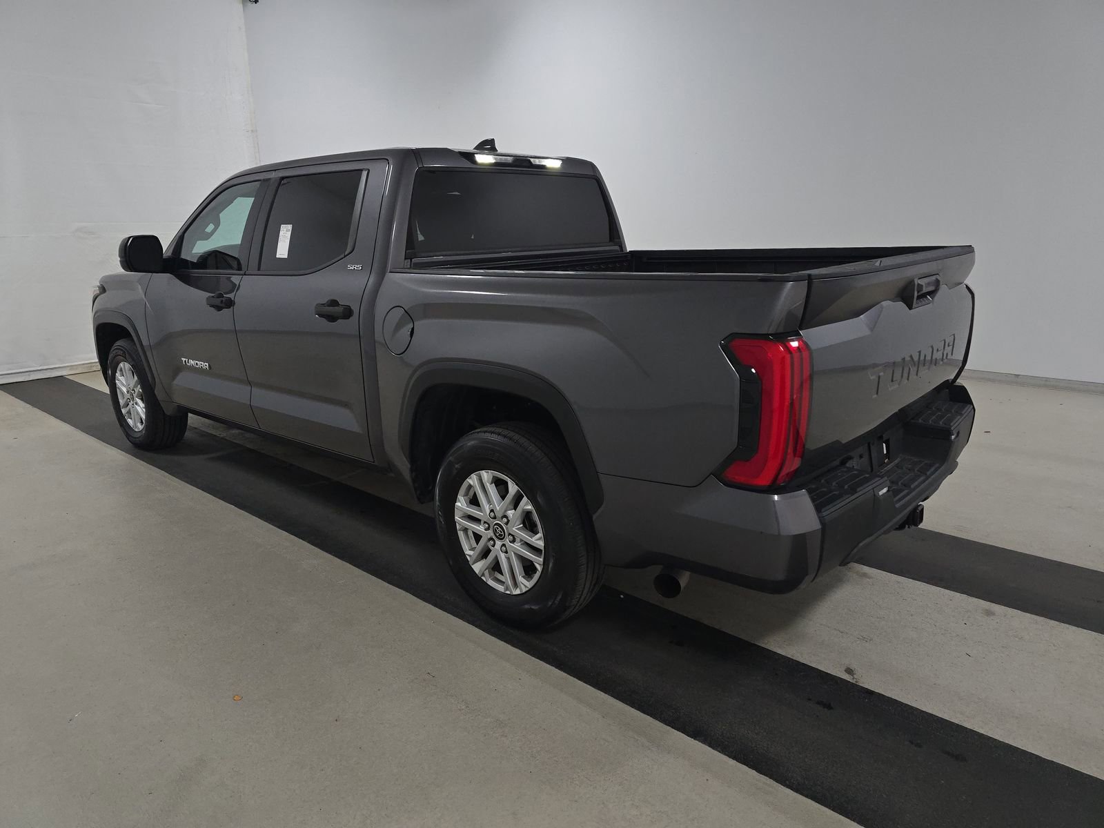 Used 2022 Toyota Tundra SR5 image 7
