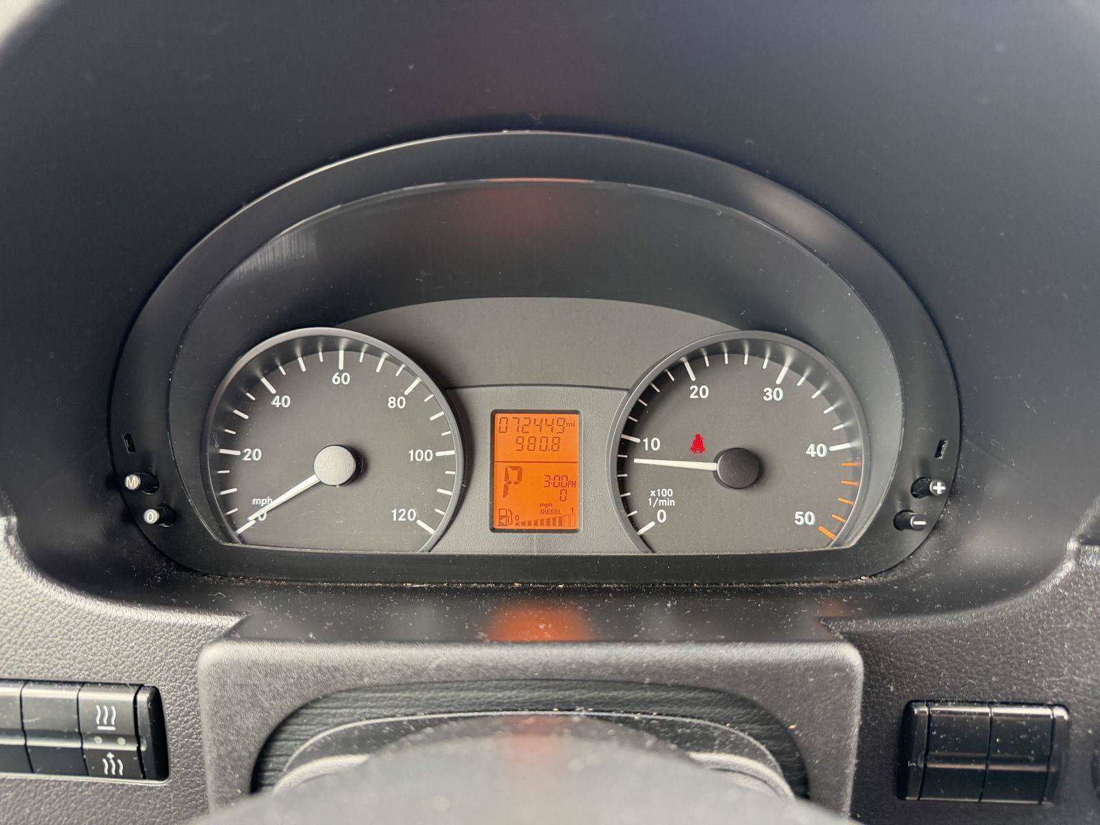 Used 2016 Mercedes-Benz Sprinter 2500 image 9