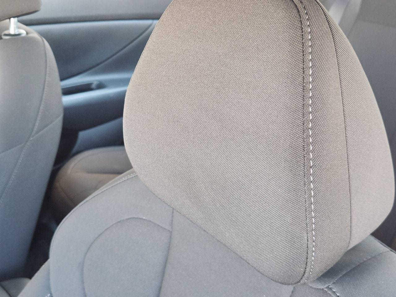 Certified 2024 Hyundai Elantra Blue FWD image 13
