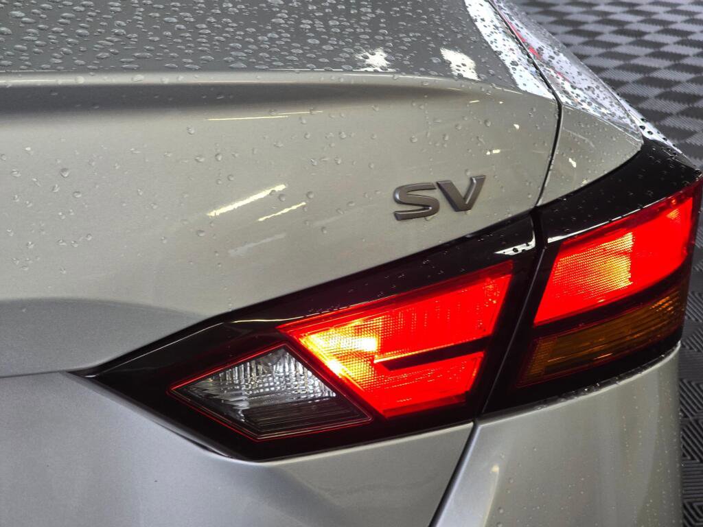 Used 2023 Nissan Altima 2.5 SV image 16