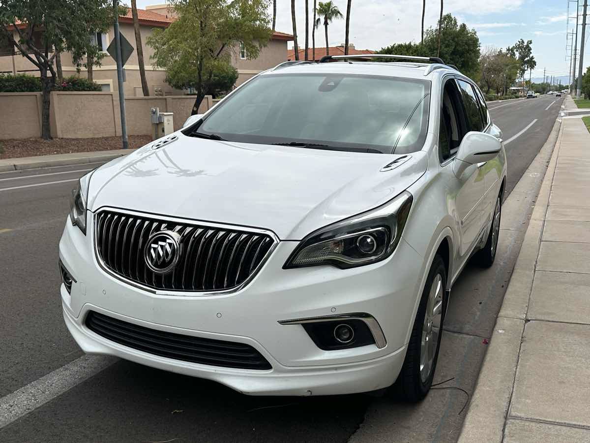 Used 2017 Buick Envision Premium w/ LPO, Hit The Road Package AWD/4WD image 4