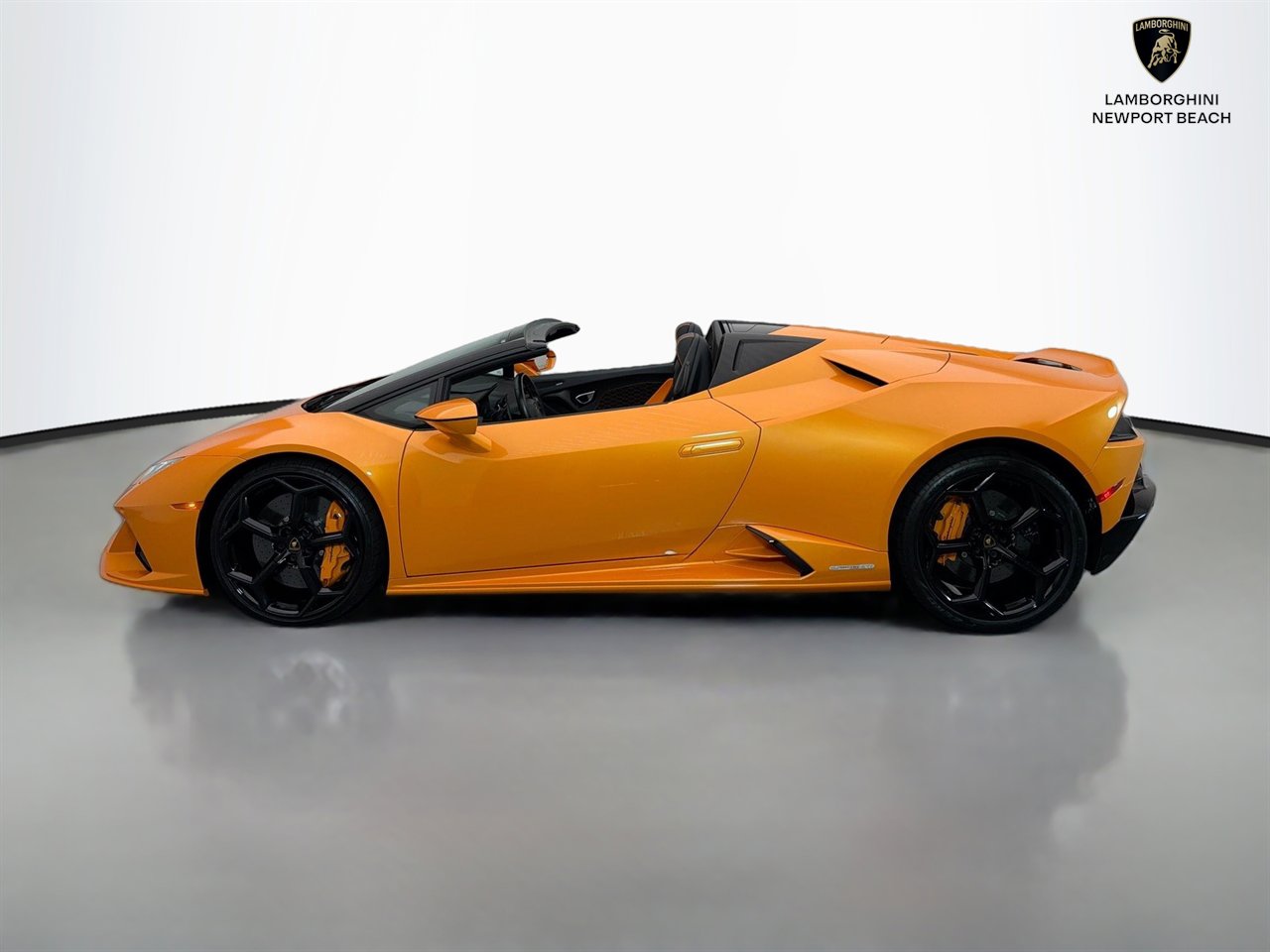Used 2023 Lamborghini Huracan EVO AWD/4WD image 31